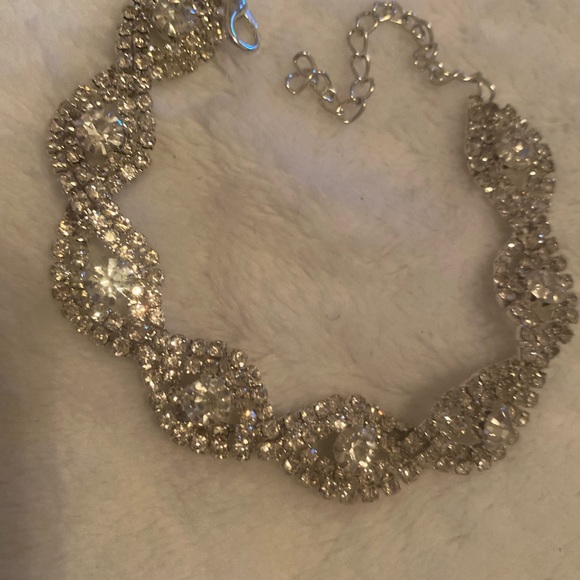 Elegant Silver Crystal bracelet - Picture 3 of 3